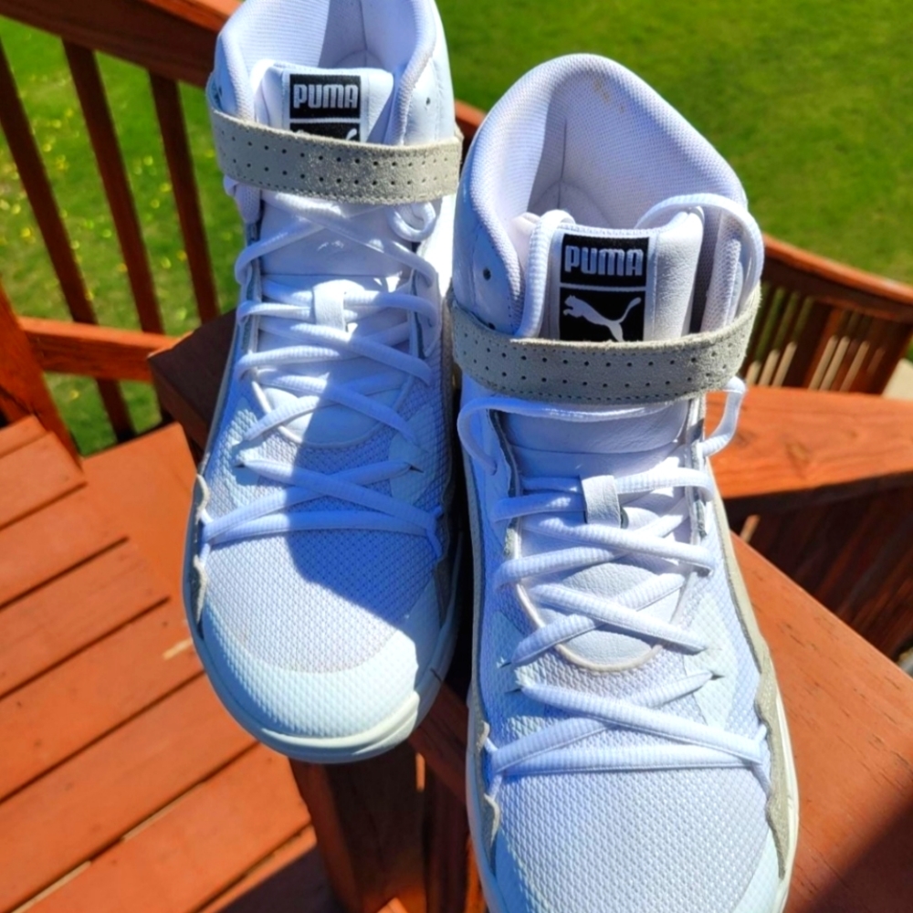 Puma Sneakers